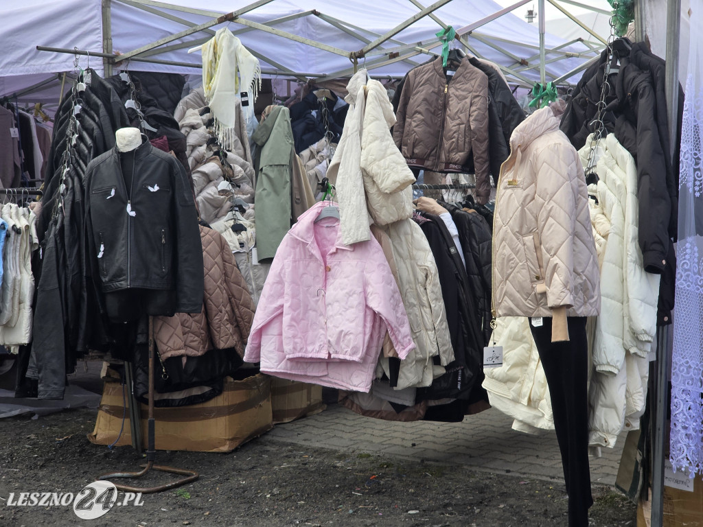 Targowisko Holenderska w Lesznie