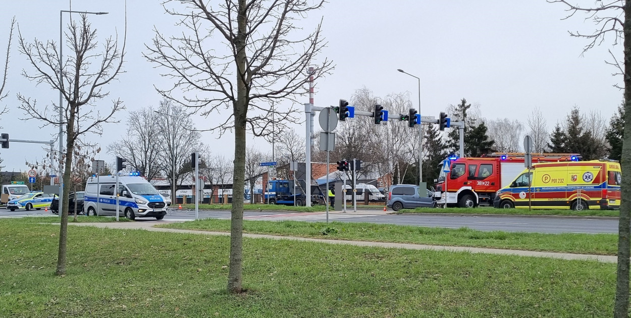 Zderzenie na al. Konstytucji 3 Maja z ul. 55 Pułku Piechoty