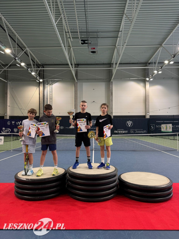Tenisowe Talenciaki na kortach Akwawit