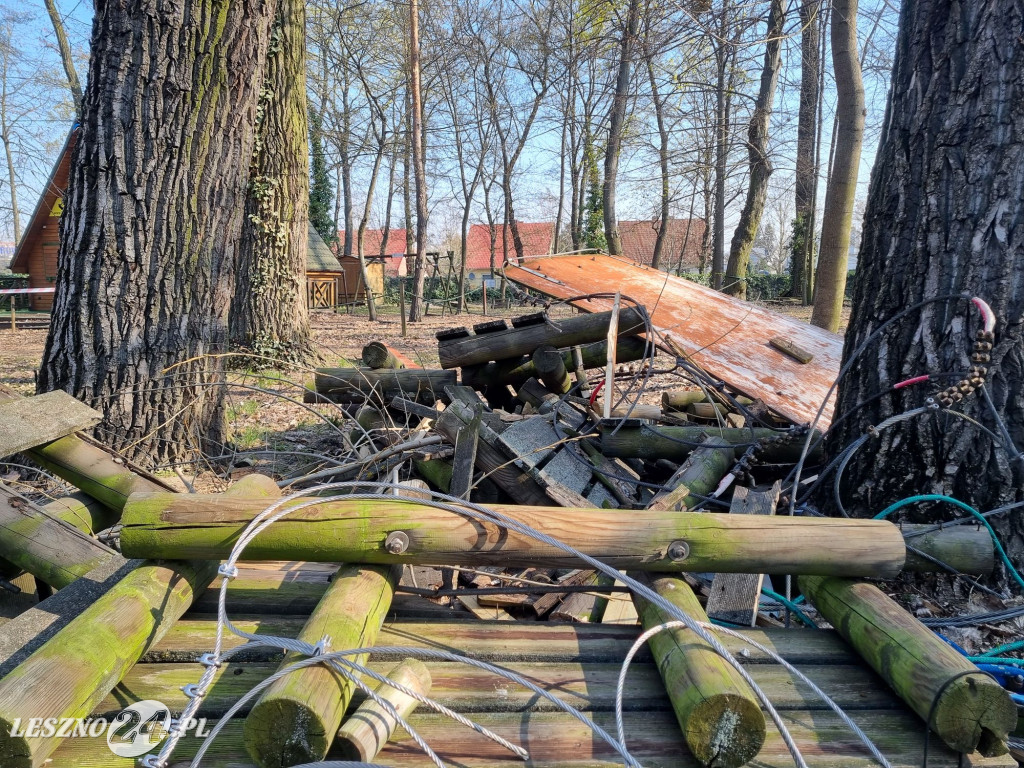 Rozbiórka parku linowego Tarzan w Lesznie