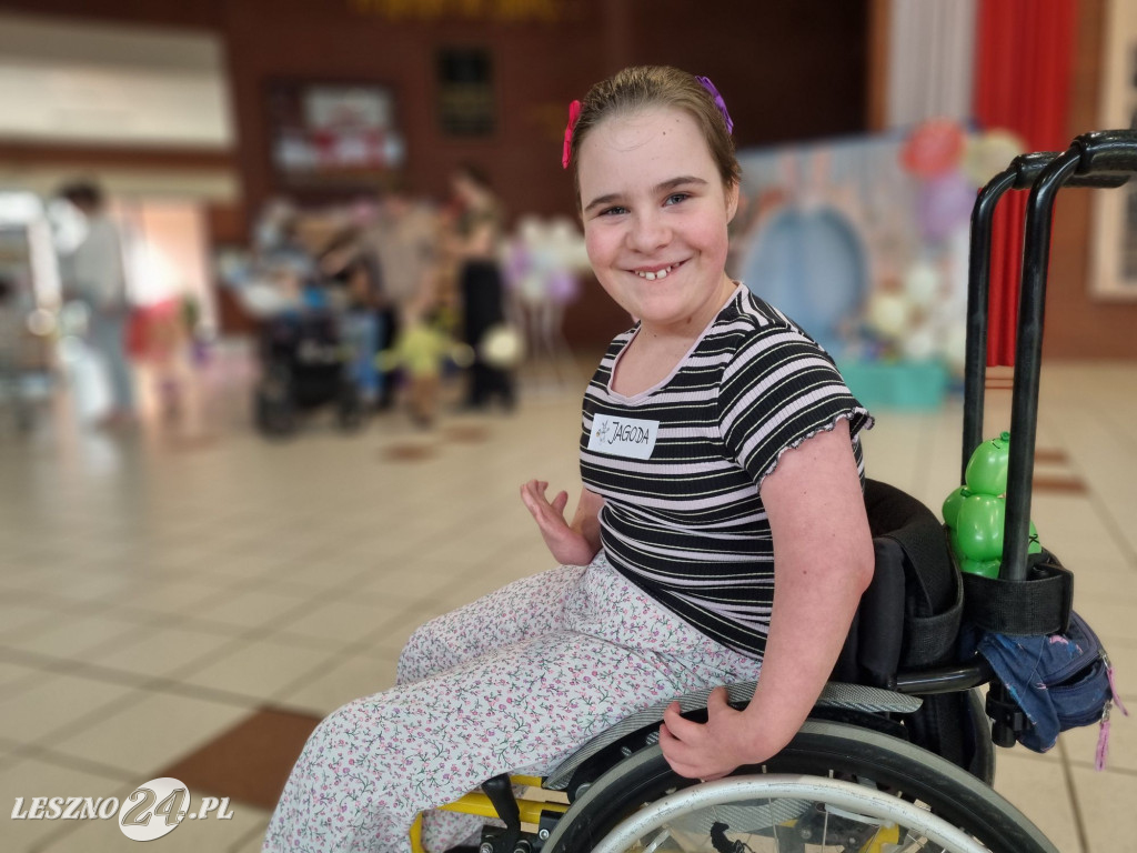 Spotkanie z Zajączkiem Stowarzyszenia Dzieciom Niepełnosprawnym