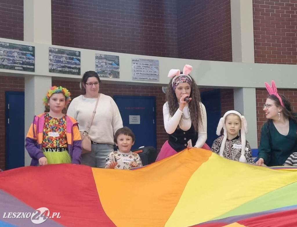 Spotkanie z Zajączkiem Stowarzyszenia Dzieciom Niepełnosprawnym