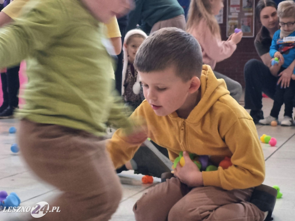 Spotkanie z Zajączkiem Stowarzyszenia Dzieciom Niepełnosprawnym