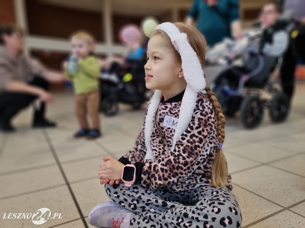 Spotkanie z Zajączkiem Stowarzyszenia Dzieciom Niepełnosprawnym