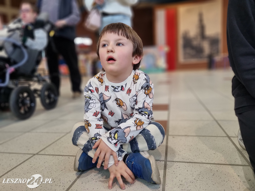 Spotkanie z Zajączkiem Stowarzyszenia Dzieciom Niepełnosprawnym