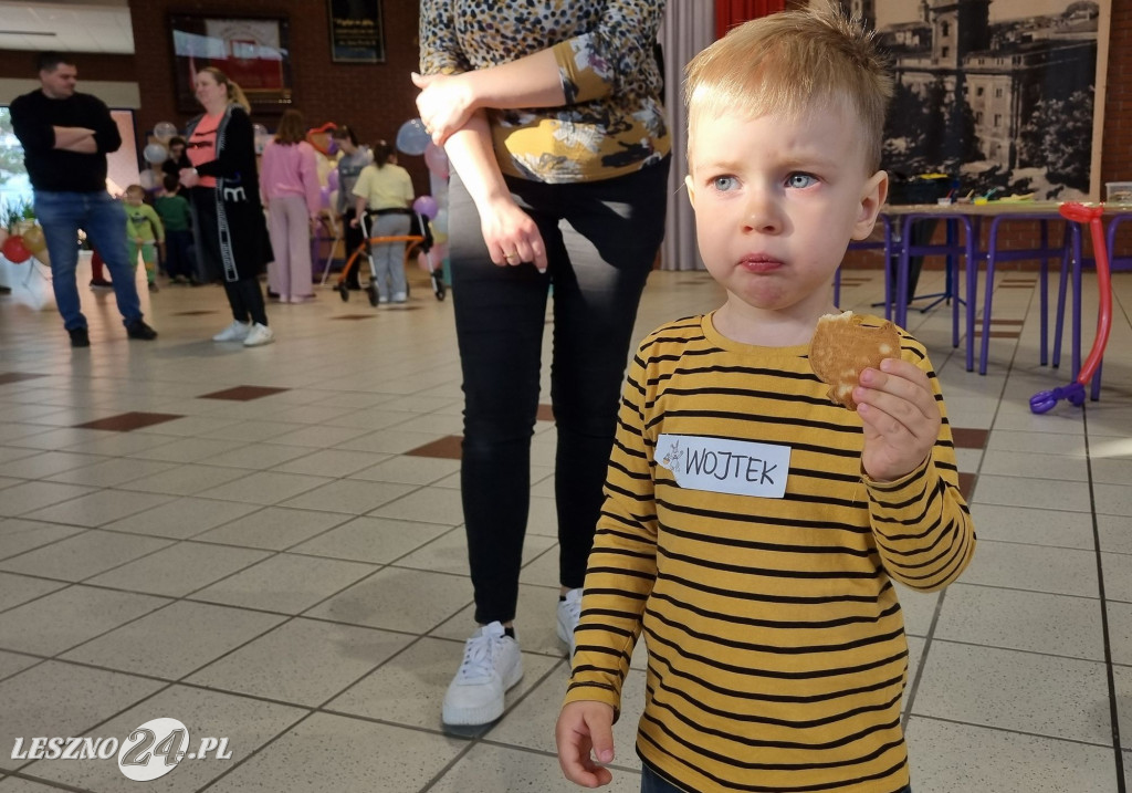 Spotkanie z Zajączkiem Stowarzyszenia Dzieciom Niepełnosprawnym