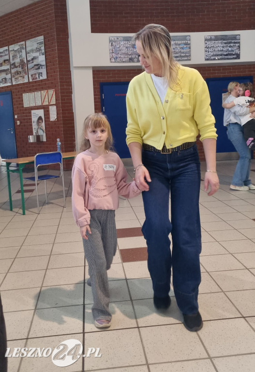 Spotkanie z Zajączkiem Stowarzyszenia Dzieciom Niepełnosprawnym