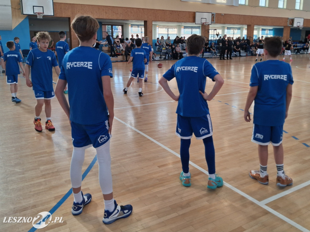 Koszykarskie emocje w Rydzynie