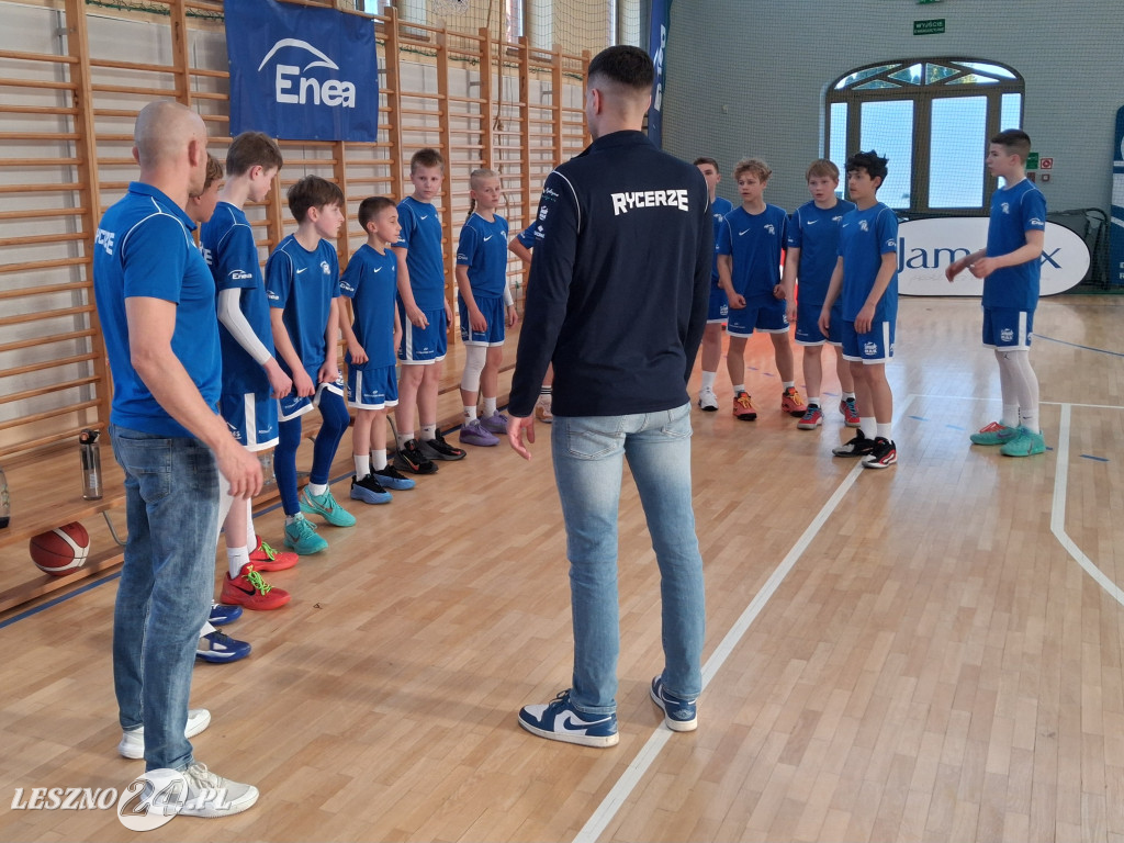 Koszykarskie emocje w Rydzynie