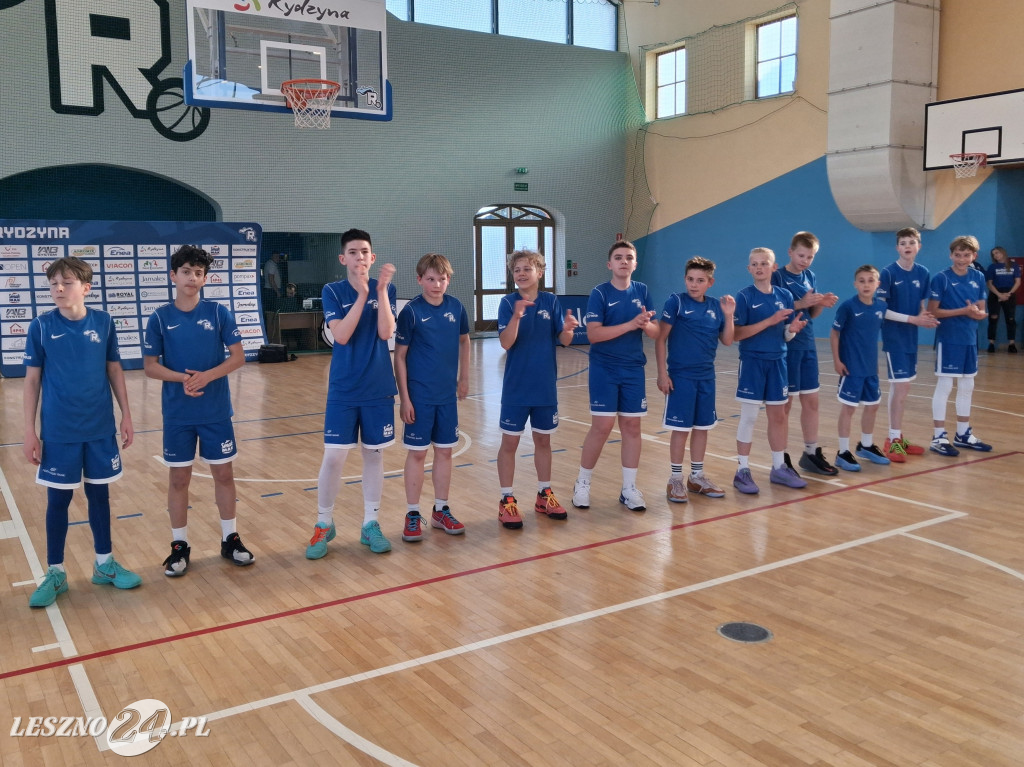 Koszykarskie emocje w Rydzynie