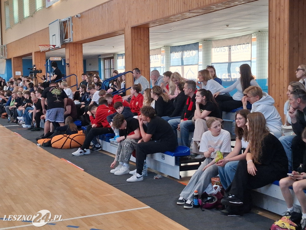 Koszykarskie emocje w Rydzynie