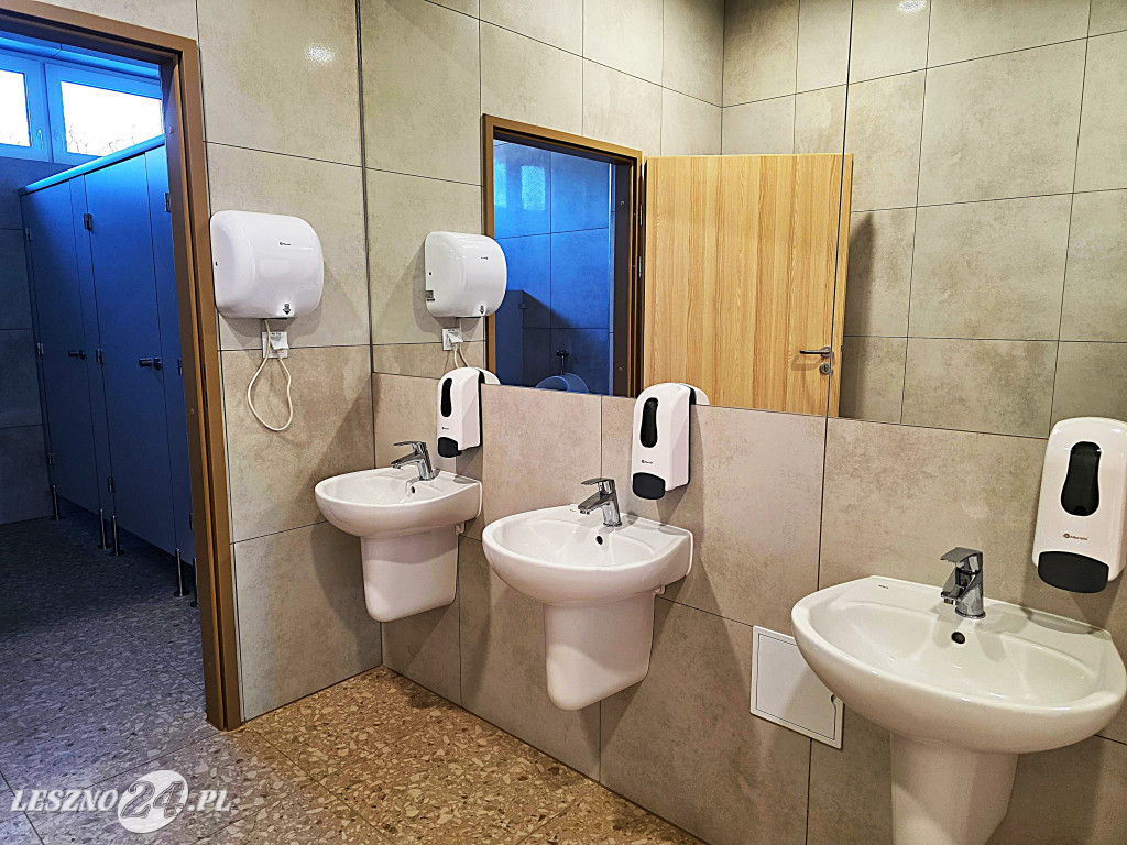 Rozbudowana szkoła w Wilkowicach