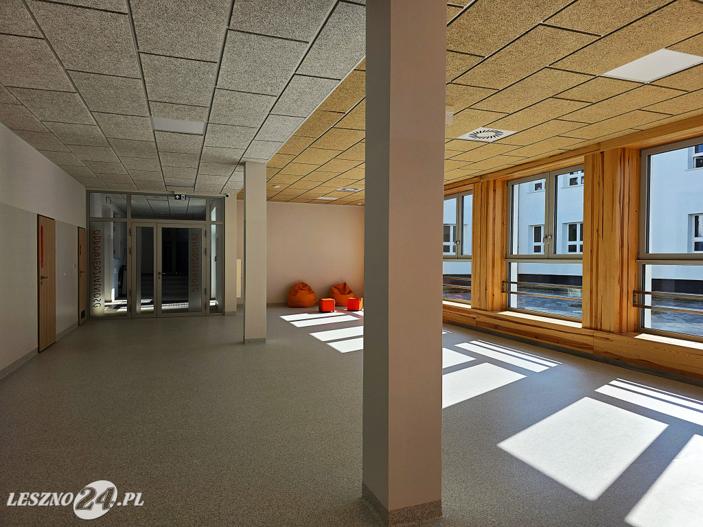 Rozbudowana szkoła w Wilkowicach