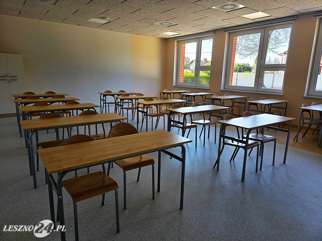 Rozbudowana szkoła w Wilkowicach