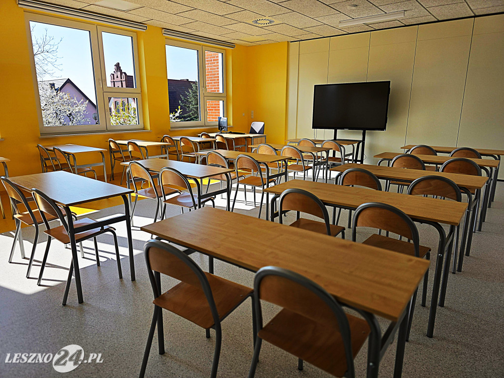 Rozbudowana szkoła w Wilkowicach