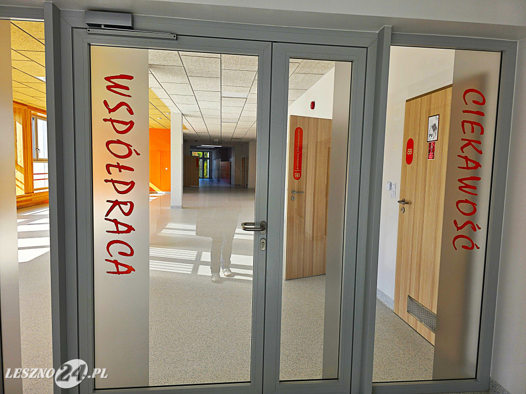 Rozbudowana szkoła w Wilkowicach