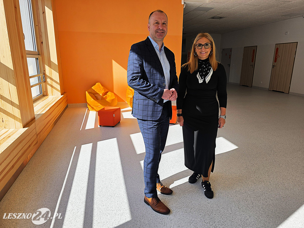 Rozbudowana szkoła w Wilkowicach