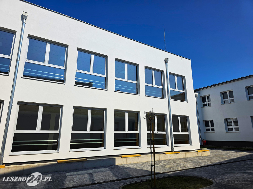 Rozbudowana szkoła w Wilkowicach