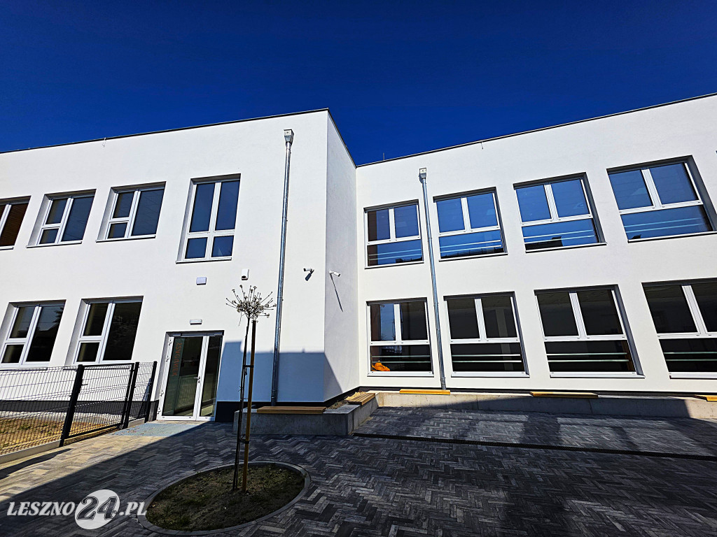 Rozbudowana szkoła w Wilkowicach