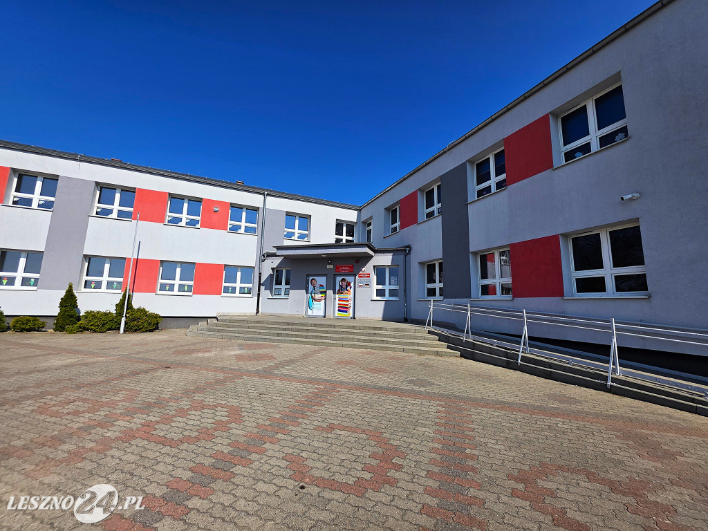 Rozbudowana szkoła w Wilkowicach