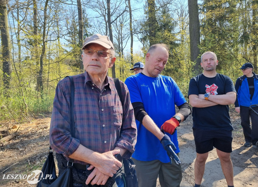 Akcja sadzenia drzew w Nadleśnictwie Karczma Borowa