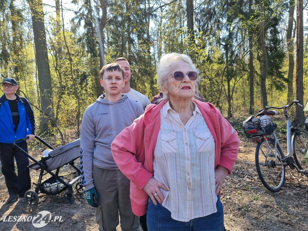 Akcja sadzenia drzew w Nadleśnictwie Karczma Borowa