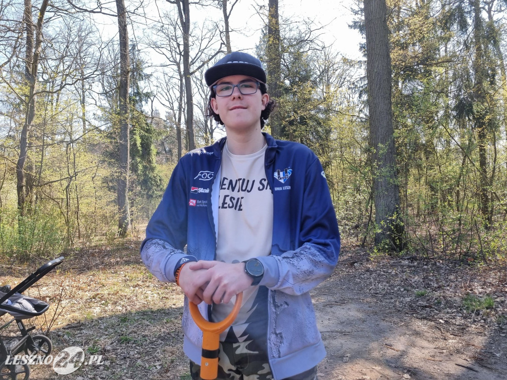 Akcja sadzenia drzew w Nadleśnictwie Karczma Borowa