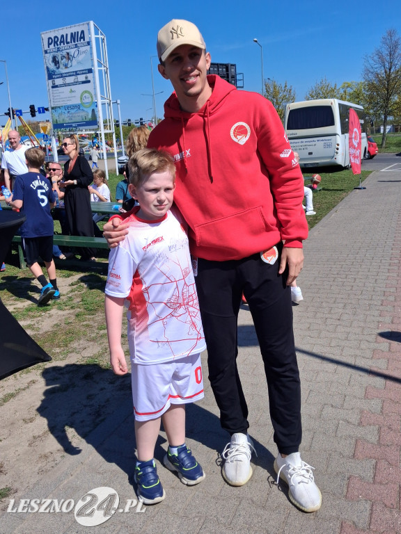 Koszykarze Novimex Polonii spotkali się z kibicami