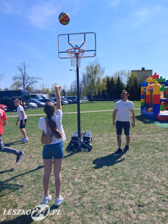 Koszykarze Novimex Polonii spotkali się z kibicami