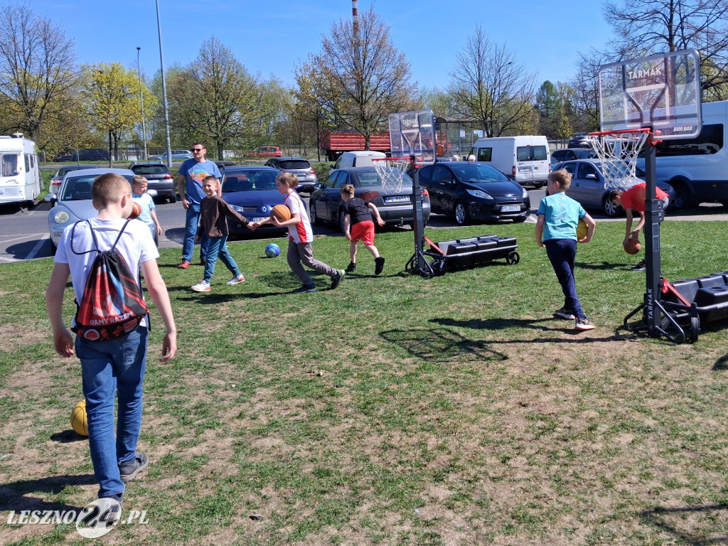 Koszykarze Novimex Polonii spotkali się z kibicami