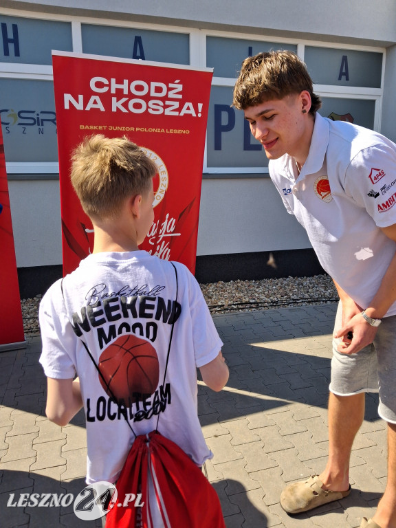 Koszykarze Novimex Polonii spotkali się z kibicami