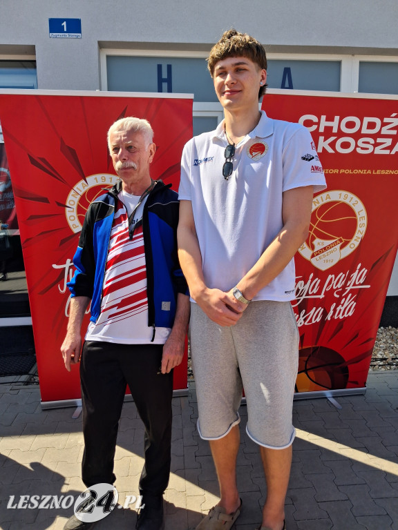 Koszykarze Novimex Polonii spotkali się z kibicami