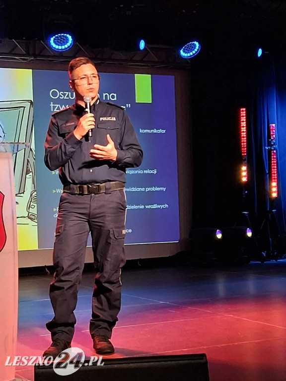 Konferencja Bezpieczeństwo w siedzi w Lesznie