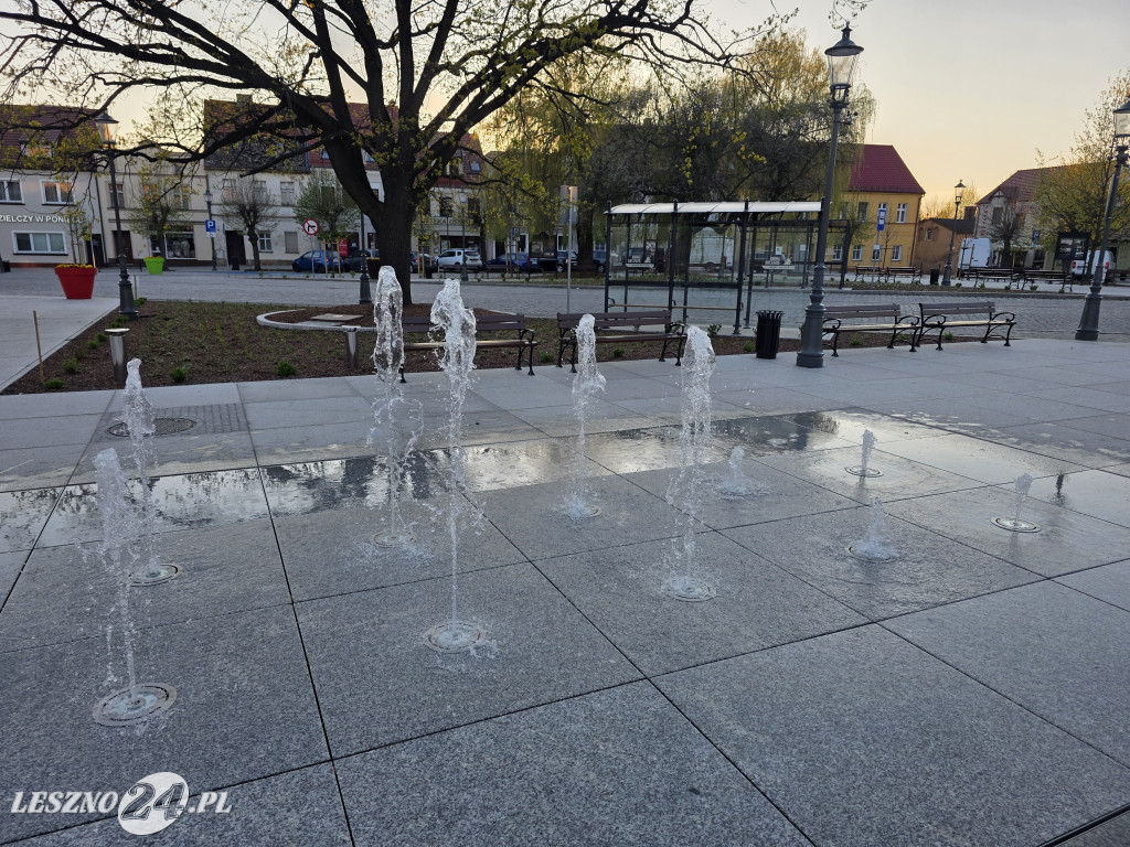 Fontanna na Rynku w Osiecznej