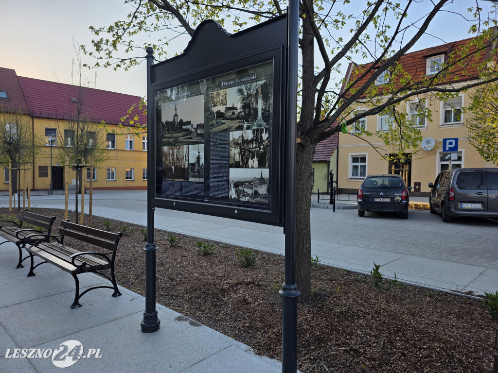 Fontanna na Rynku w Osiecznej