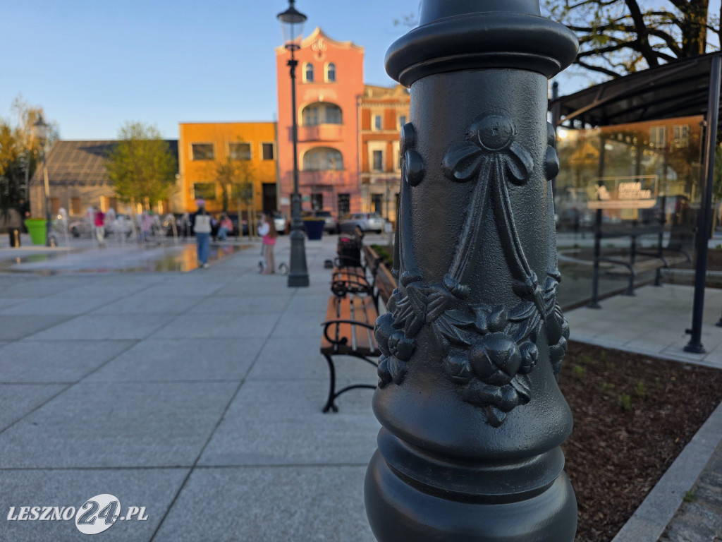 Fontanna na Rynku w Osiecznej