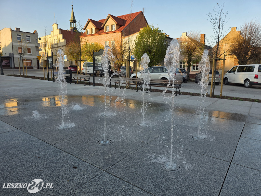 Fontanna na Rynku w Osiecznej