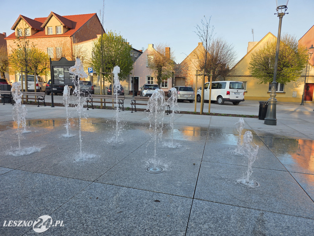 Fontanna na Rynku w Osiecznej