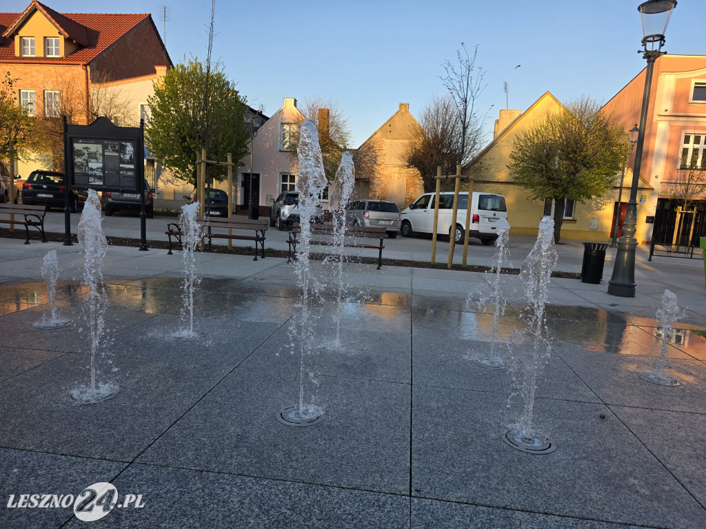 Fontanna na Rynku w Osiecznej