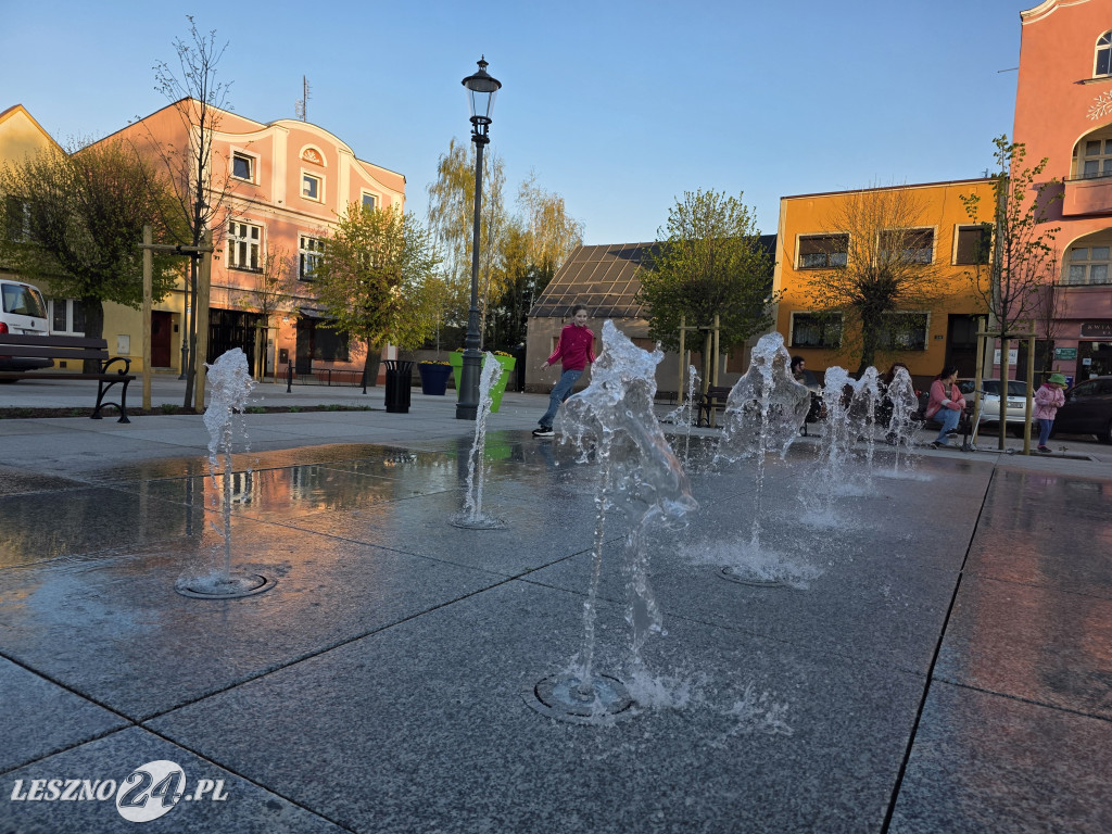 Fontanna na Rynku w Osiecznej