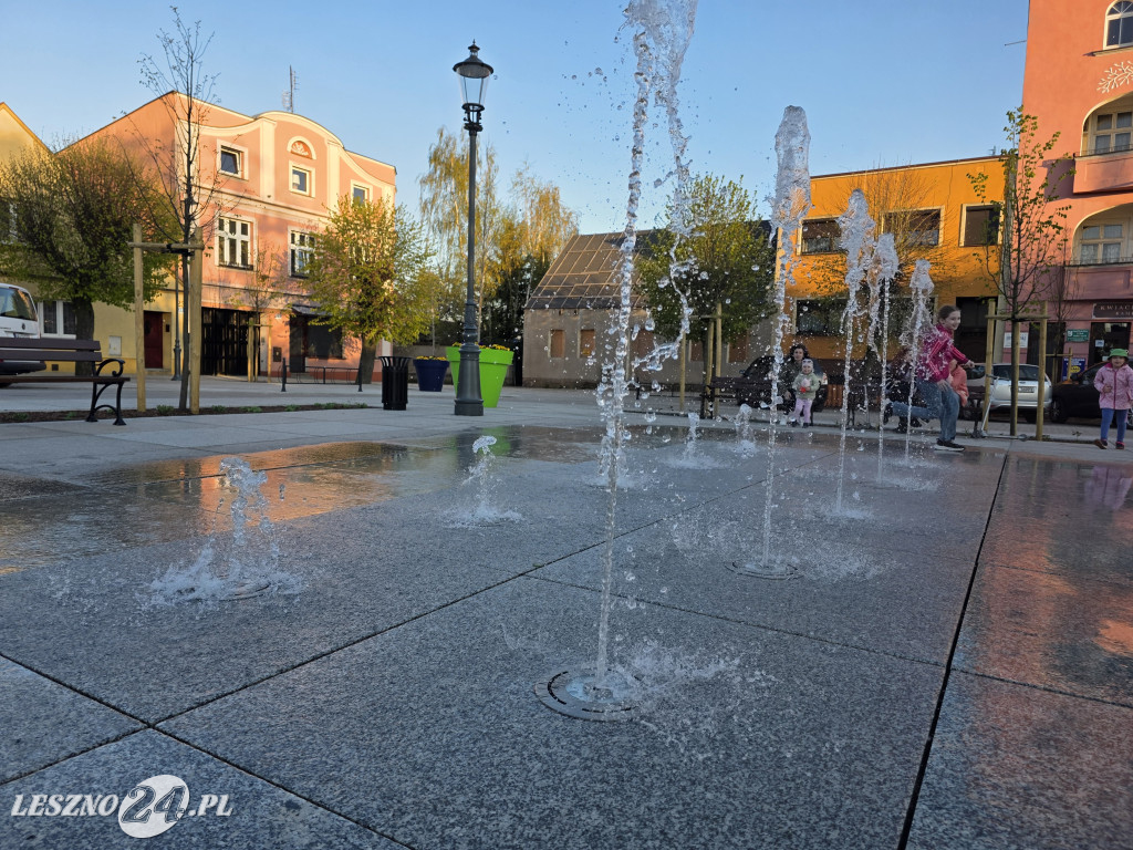 Fontanna na Rynku w Osiecznej