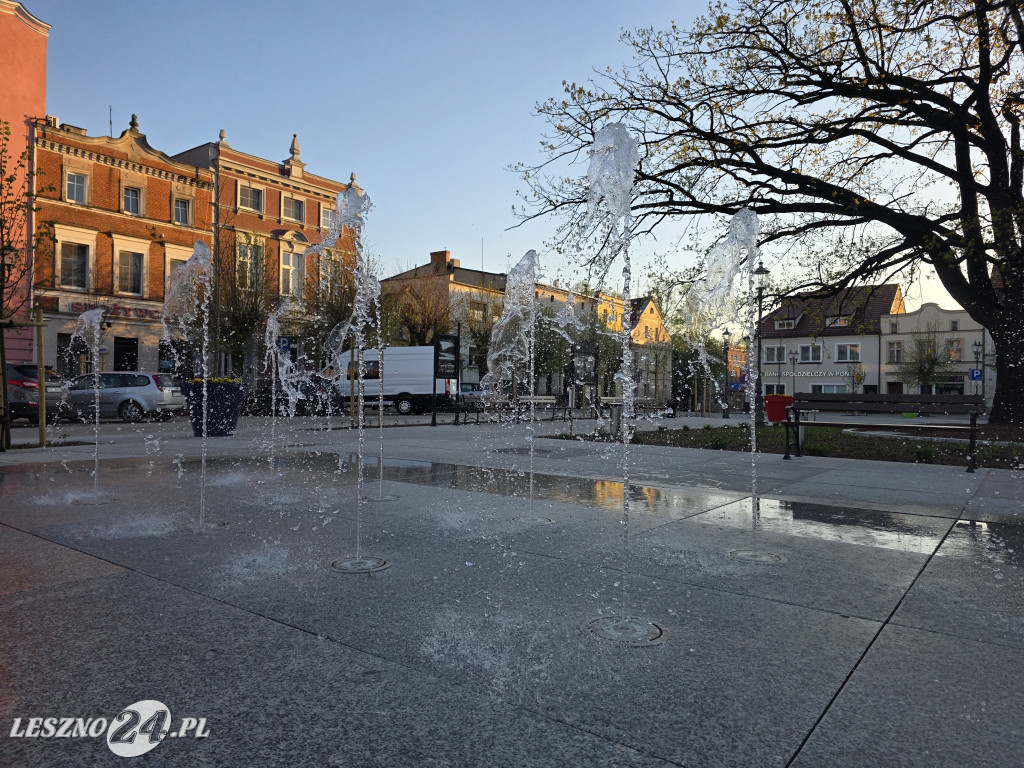 Fontanna na Rynku w Osiecznej