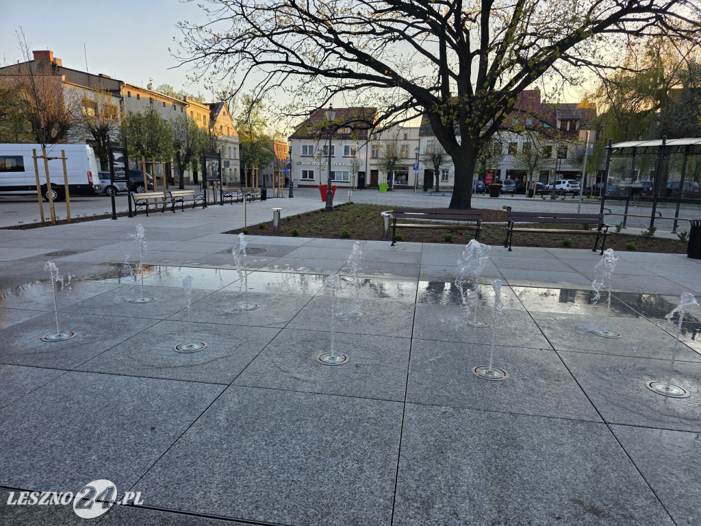 Fontanna na Rynku w Osiecznej