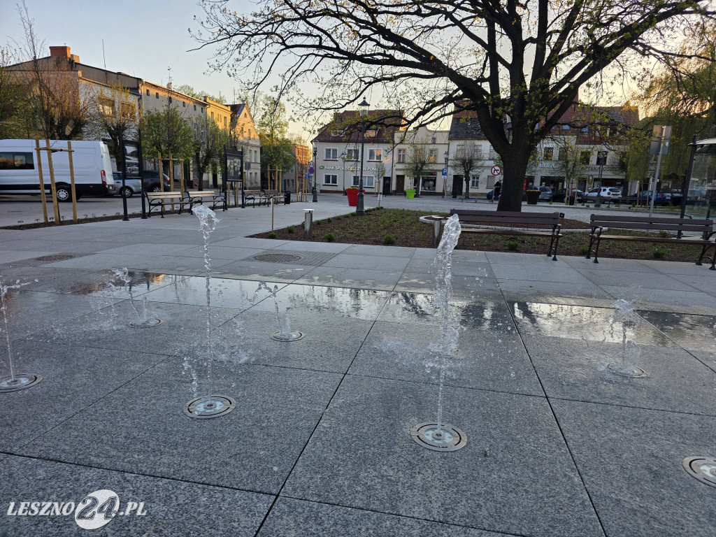 Fontanna na Rynku w Osiecznej