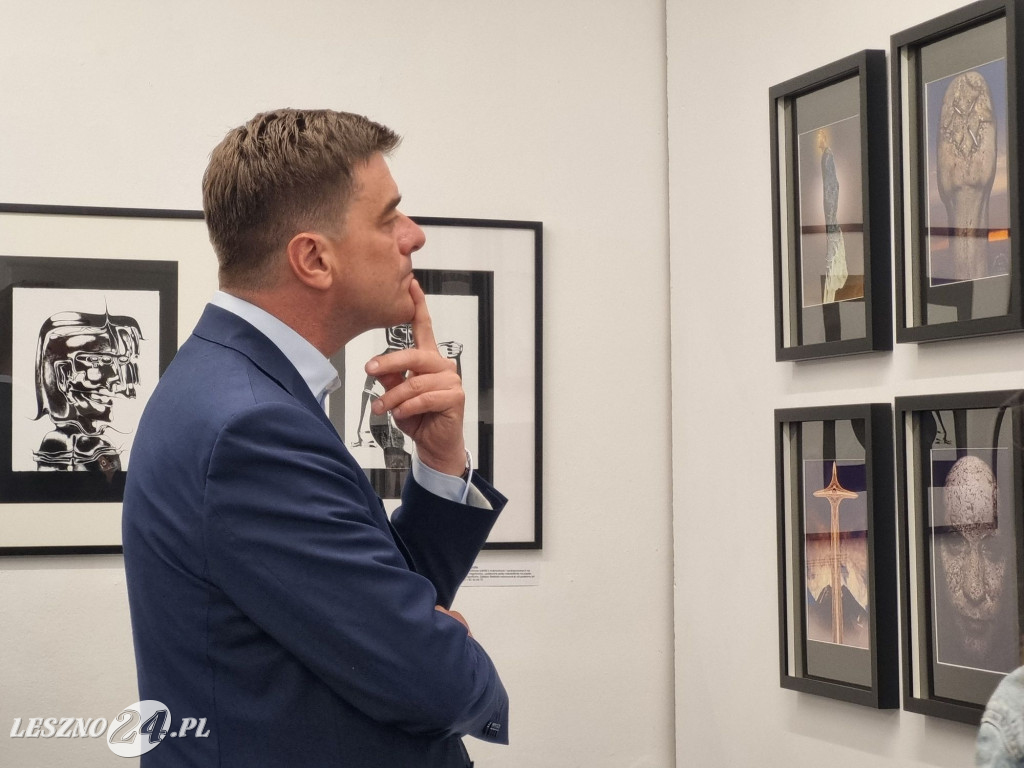 Wystawa Beksiński Nieoczywisty w MBWA w Lesznie