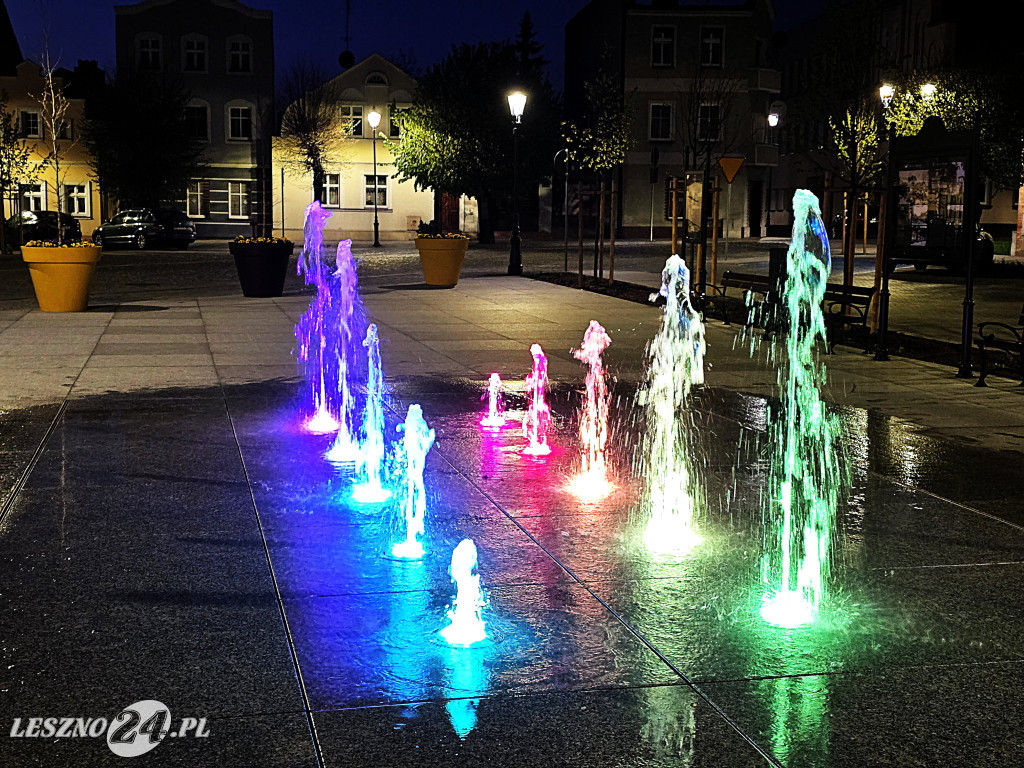 Fontanna na Rynku w Osiecznej