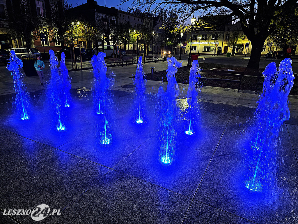 Fontanna na Rynku w Osiecznej