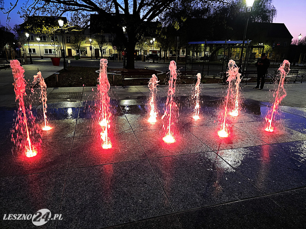 Fontanna na Rynku w Osiecznej
