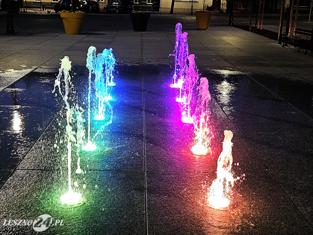 Fontanna na Rynku w Osiecznej