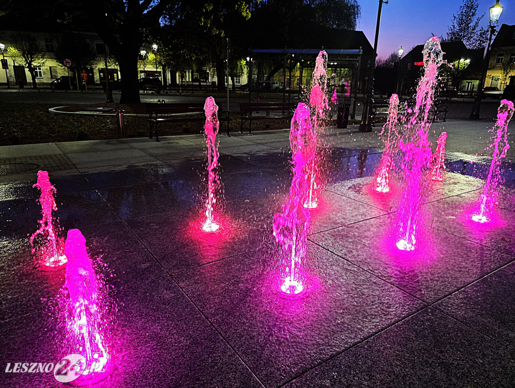 Fontanna na Rynku w Osiecznej